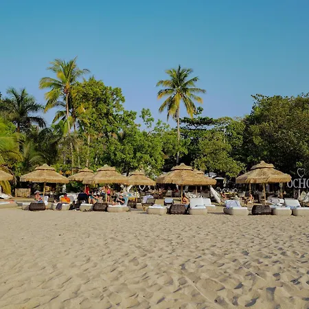 Ocho Artisan Bungalows (Adults Only)