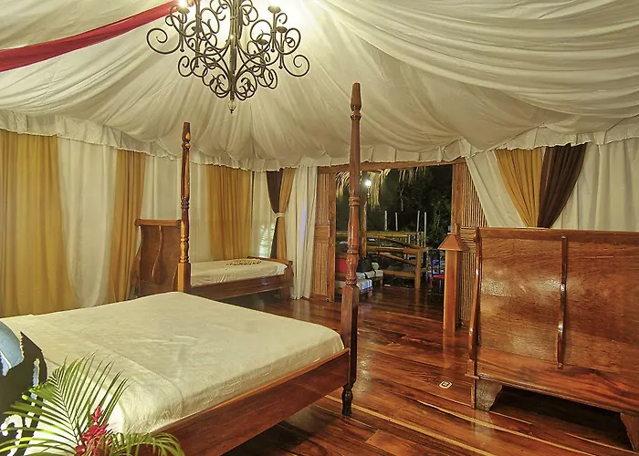 Ocho Artisan Hotel