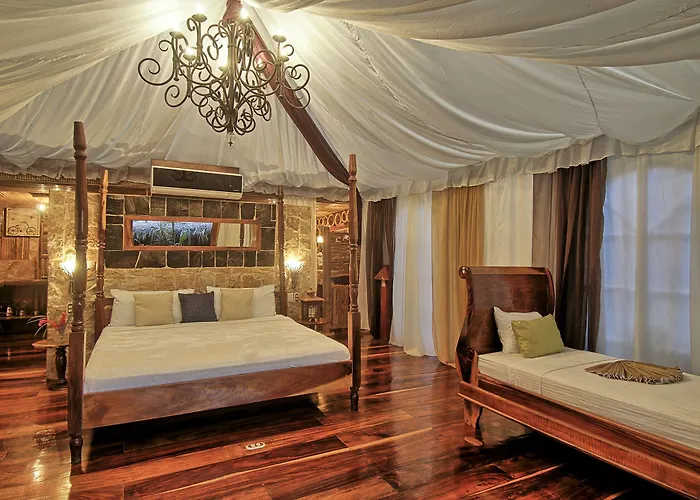 Hotel Ocho Artisan Tamarindo