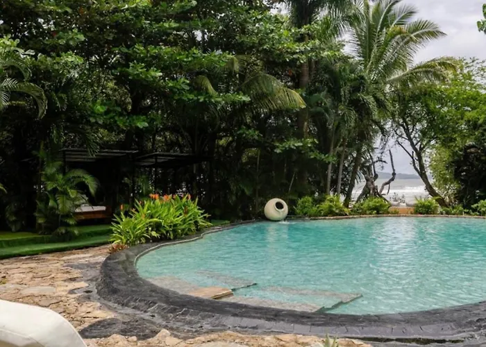Ocho Artisan Hotel