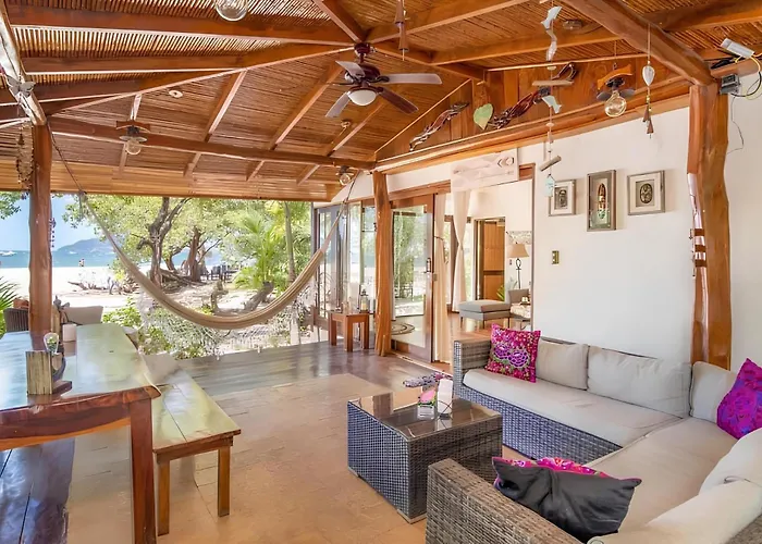 Ocho Artisan Hotel Tamarindo