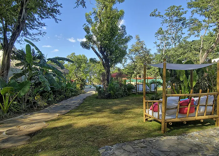 Ocho Artisan Hotel Tamarindo